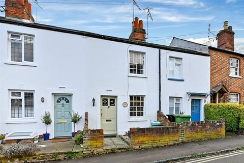 2 bedroom terraced house to rent, Church Street, Henley-On-Thames, Oxfordshire, RG9