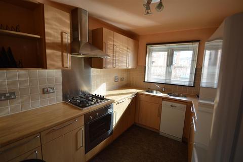 4 bedroom house to rent, Royce Road, Manchester M15