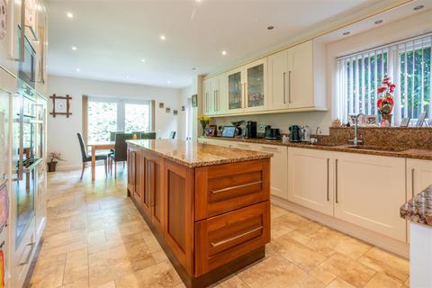 4 bedroom detached house for sale, Normanby Chase, Altrincham