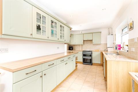 7 Aldwick Crescent, Worthing, BN14 0AR