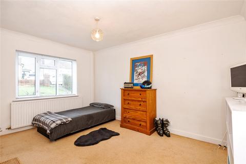 7 Aldwick Crescent, Worthing, BN14 0AR