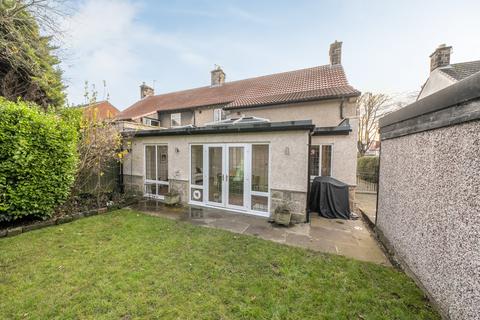 4 bedroom semi-detached house for sale, Fearnville Drive, Oakwood, Leeds