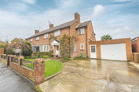 4 bedroom semi-detached house to rent, Anslow Gardens, Iver Heath SL0