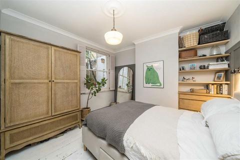 1 bedroom flat for sale, Wooler Street, London SE17