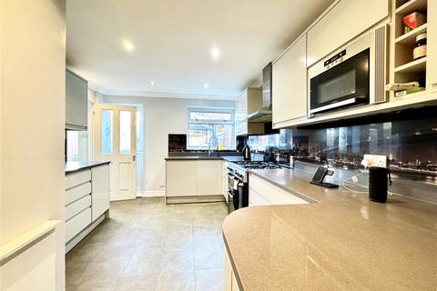 5 bedroom semi-detached house for sale, Claremont Road, Hextable, Kent, BR8