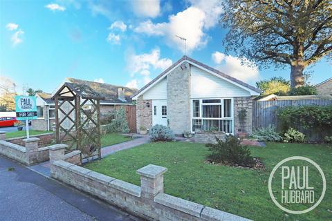 2 bedroom detached bungalow for sale, Rubens Walk, Gunton, NR32