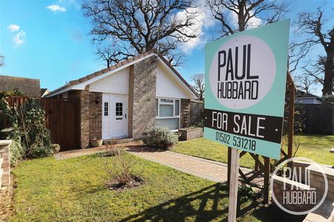 2 bedroom detached bungalow for sale, Rubens Walk, Gunton, NR32