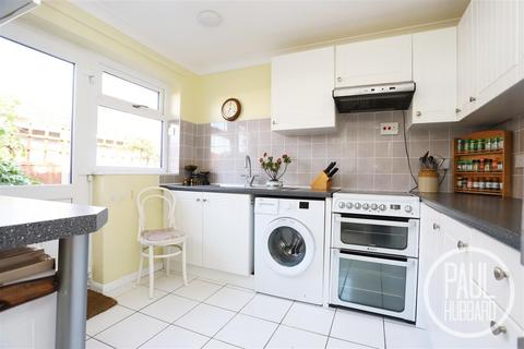 2 bedroom detached bungalow for sale, Rubens Walk, Gunton, NR32