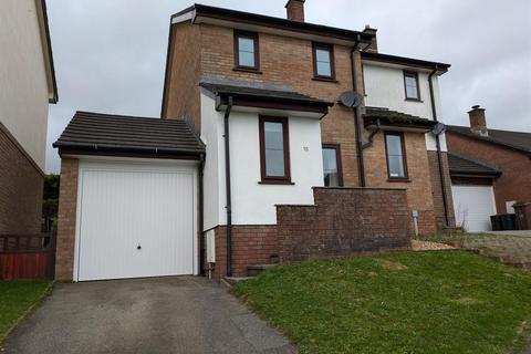 2 bedroom semi-detached house to rent, Carrine Road, Truro