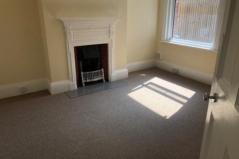 2 bedroom ground floor flat to rent, 47 Walpole Road, Bournemouth, BH1