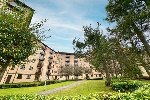 3 bedroom flat to rent, Riverview Place, City Centre, Glasgow, G5