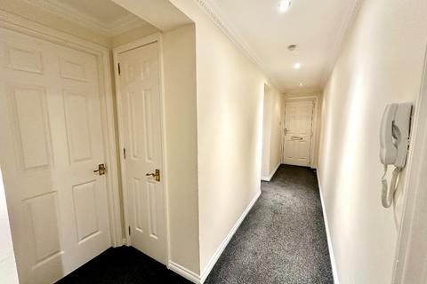 3 bedroom flat to rent, Riverview Place, City Centre, Glasgow, G5