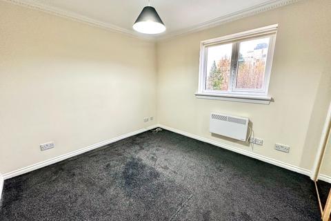 3 bedroom flat to rent, Riverview Place, City Centre, Glasgow, G5