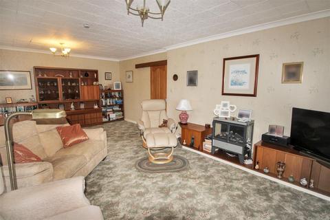 3 bedroom detached bungalow for sale, Mowbray Road, Northallerton DL6