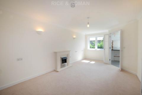 1 bedroom retirement property for sale, Manor Road North, Esher KT10