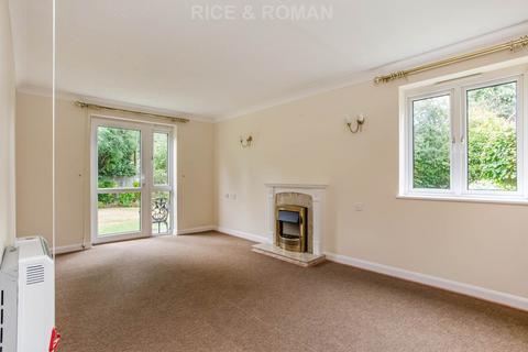 2 bedroom retirement property for sale, Manor Road North, Esher KT10