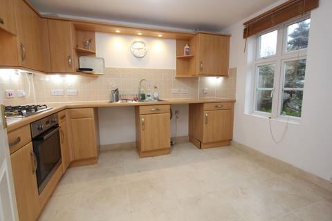 6 Cwrt Newton Pool, Rhoose, Barry, CF62 3LY
