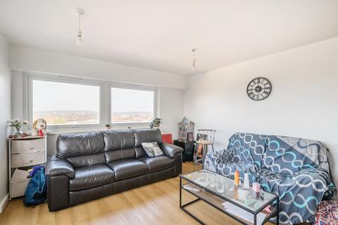 2 bedroom apartment for sale, Beacon Towers, Bristol BS16