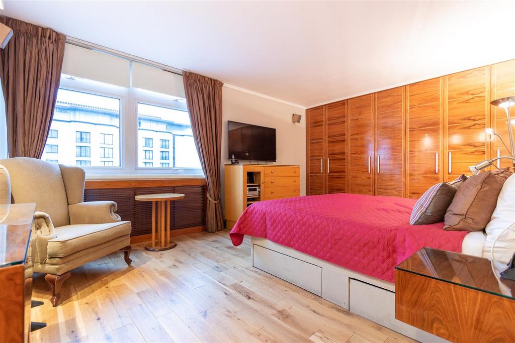 Bedroom 1 (1 of 1).jpg