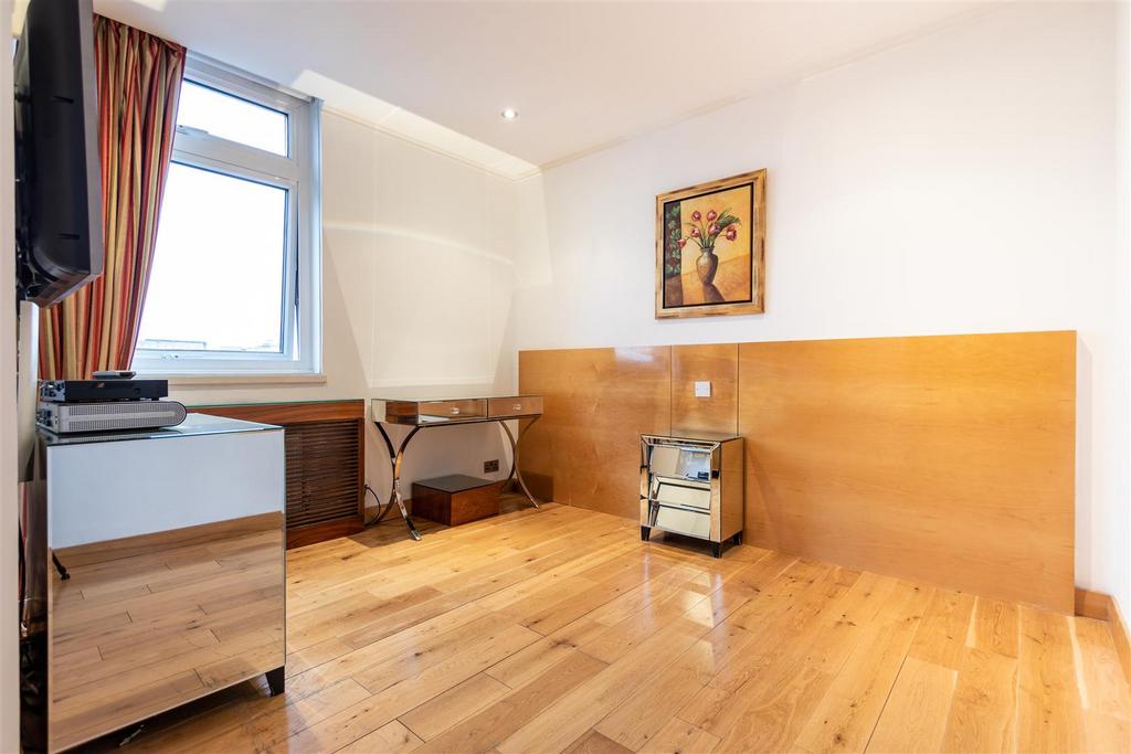 Bedroom 3 (1 of 1).jpg