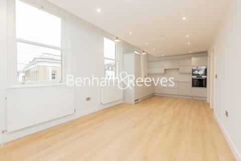 2 bedroom apartment to rent, Disraeli Road,  Hammersmith SW15