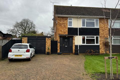 3 bedroom semi-detached house to rent, Staplehurst, Kent