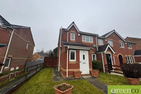 3 bedroom semi-detached house to rent, Peel Lane, Salford M38