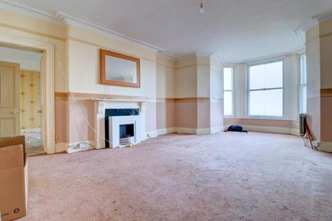 3 bedroom flat for sale, Kingsley Road, Westward Ho