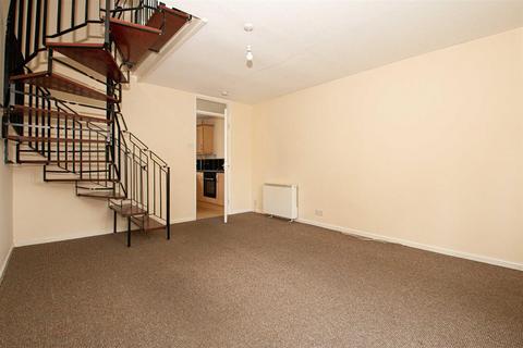 2 bedroom terraced house to rent, Bercham, Two Mile Ash