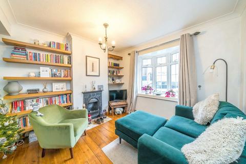 2 bedroom terraced house for sale, Warwick Road, Twickenham TW2