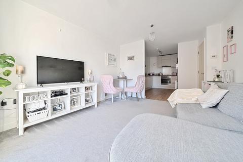 1 bedroom apartment for sale, Eden Road, Dunton Green, Sevenoaks