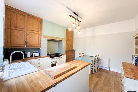 9 Spring Gardens, Cowling, Keighley, BD22 0AX