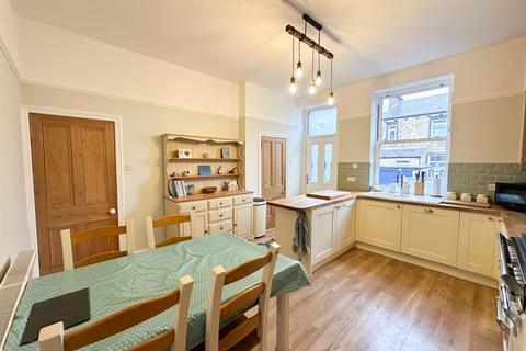 9 Spring Gardens, Cowling, Keighley, BD22 0AX