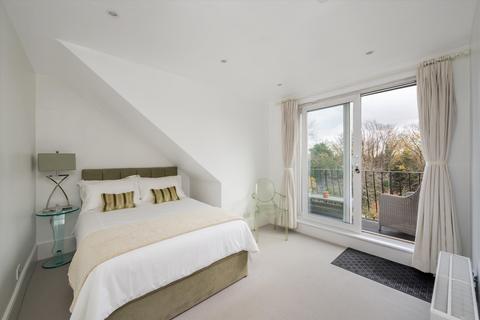 2 bedroom flat for sale, Christchurch Avenue, London, NW6