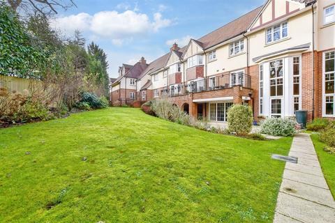 2 bedroom ground floor flat for sale, Crowborough Hill, Crowborough, East Sussex