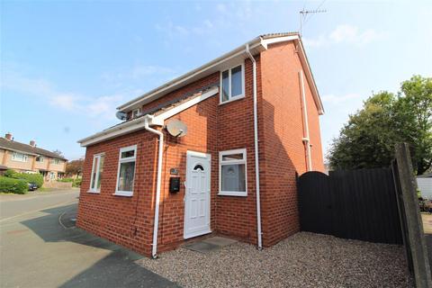 2 bedroom house to rent, Alexandra Road, Oswestry