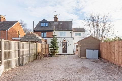 3 bedroom semi-detached house for sale, Castledine Avenue, Loughborough LE12