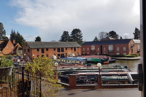 2 bedroom apartment to rent, Canalside, Union Wharf, Market Harborough