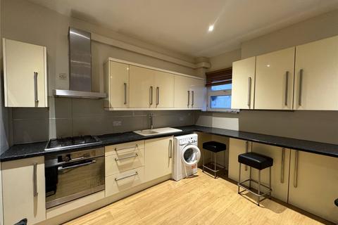 2 bedroom apartment to rent, High Street, London, N8