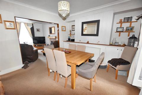 20 Adelaide Road, Redruth, TR15 2HQ