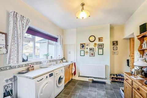 3 bedroom semi-detached house for sale, Laburnum Avenue, Hull HU8