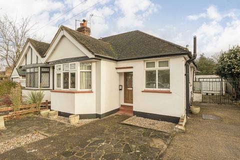 2 bedroom bungalow for sale, Claremont Avenue, Sunbury-On-Thames TW16