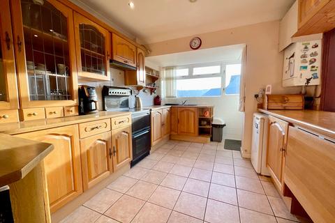 4 bedroom semi-detached house for sale, Uskvale Drive, Newport NP18