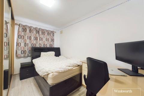 2 bedroom apartment for sale, Campbell Court, Kingsbury NW9