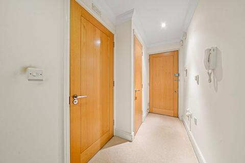 1 bedroom apartment for sale, Woodgate Close, Cobham, KT11