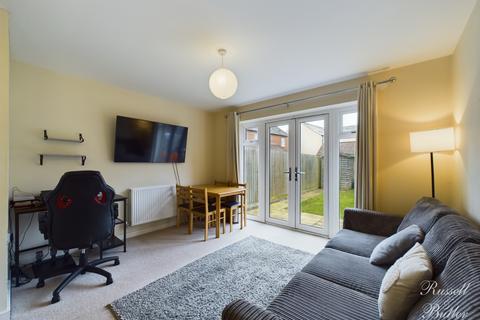 2 bedroom end of terrace house for sale, Needlepin Way, Buckingham