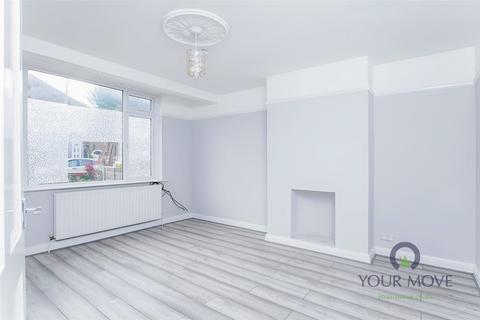 4 bedroom terraced house to rent, Woodville Road, Kent ME15
