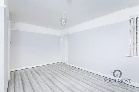 4 bedroom terraced house to rent, Woodville Road, Kent ME15