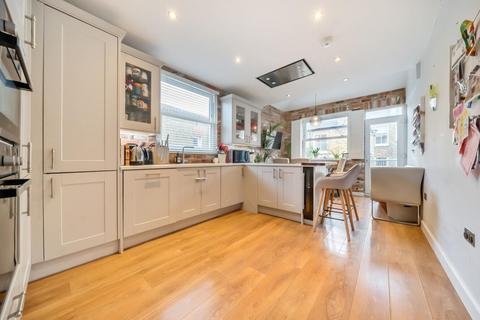 3 bedroom flat for sale, Crealock Street, Wandsworth