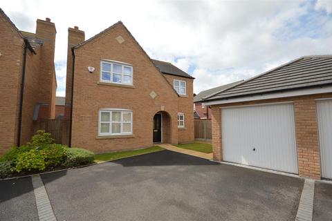 4 bedroom detached house to rent, Pulford Road, Arclid